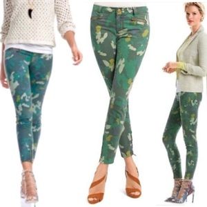 Cabi Clover Camo Ankle Zip Skinny Jeans Size 6 Matchstick Ankle Pant Camouflage